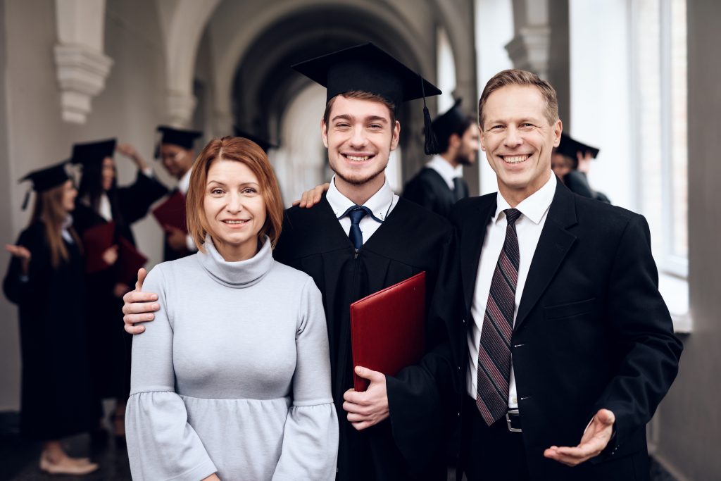 Parents congratulate the student who finish their studies at the university